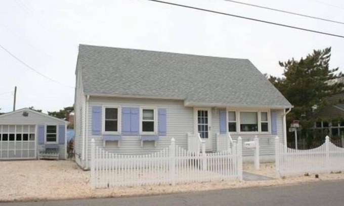 North Beach House | Single Family House In North Beach Estates