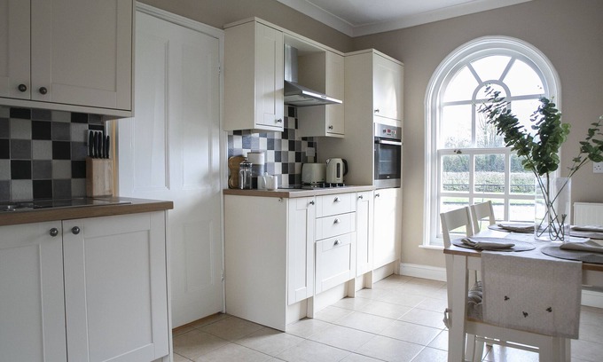 Walshford Cabin | Single storey 2 bedroom lodge