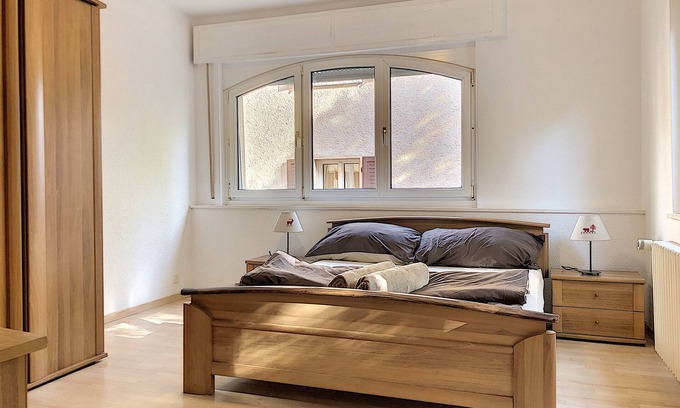 Sion Apartment | Sion center, old town, sun, skiing, hiking, nature, festivals, wine region