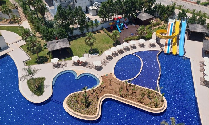 Lara Apartment | Sirius Town Residence & SPA Heated Indoor Pool, Hammam, Sauna, GYM, Outdoor Pool