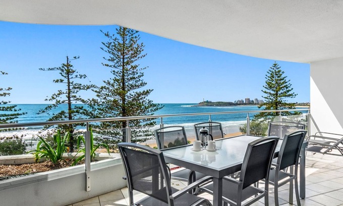 Mooloolaba Apartment | Sirocco 507 by G1 Holidays - Two Bedroom Beachfront Oveanview Apartment in Sirocco Resort