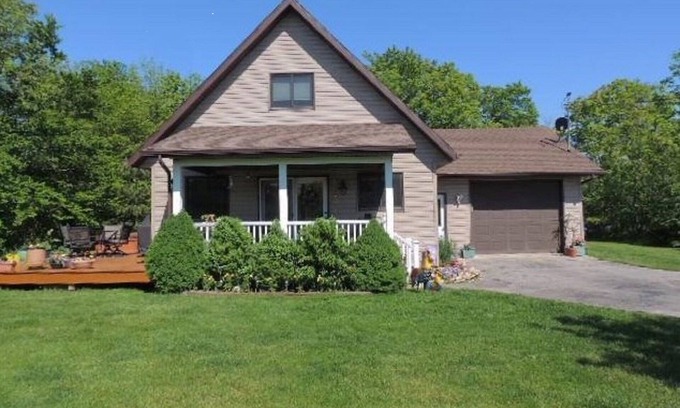 Sister Bay Cottage | Sister Bay Cozy Cottage, Door County