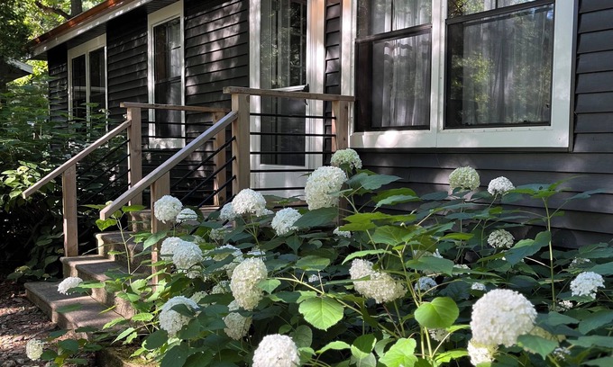 Sister Lakes Cottage | Sister Lakes Cottage