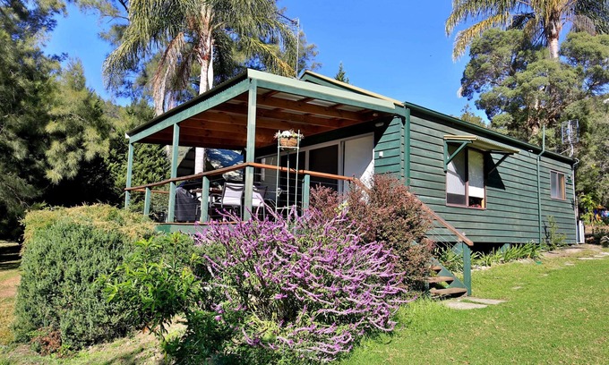 Kangaroo Valley Cabin | Siver Cabin Summary: