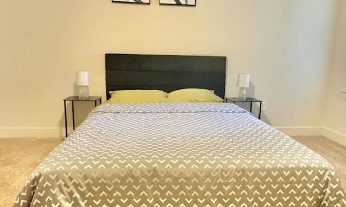 Wetmore Apartment | @Six Flags, La Cantera & Dining: Your Perfect Base