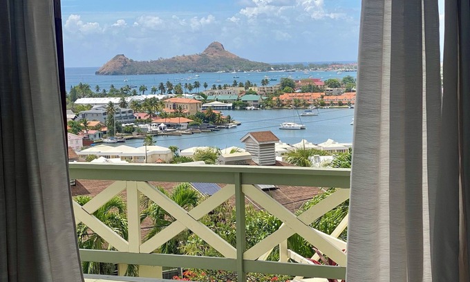 Rodney Bay Apartment | SIZZLING NOVEMBER DEALS 3BR 2 BTH- RODNEY BAY- 5 MINS WALK TO STRIP-POOL- VIEWS