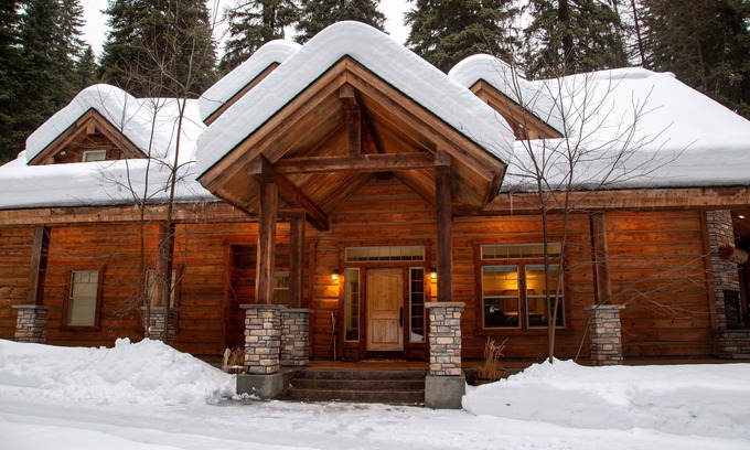 Tamarack Resort House | Ski, Boat, Bike, Hike! All-Season Mountain Access- Cozy Tamarack Timberhaus.