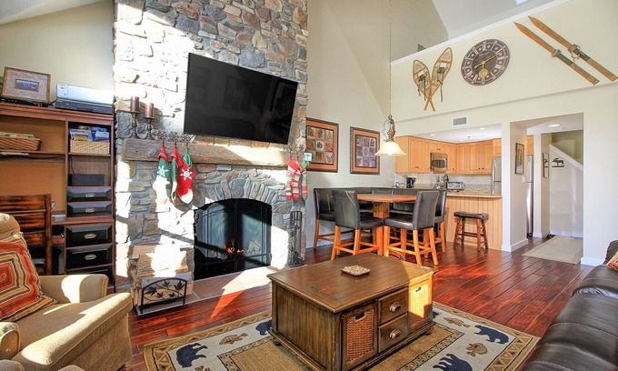 Ludlow Condo | Ski-in/out condo with mountain and lift views, hot tub, & pool