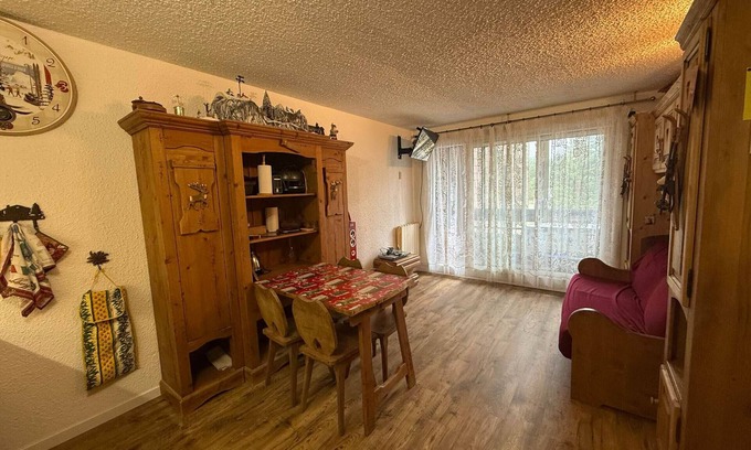 Correncon-en-Vercors Apartment | Ski-In/Ski-Out Studio with Balcony at Corrençon-en-Vercors - Near Golf & Hiking