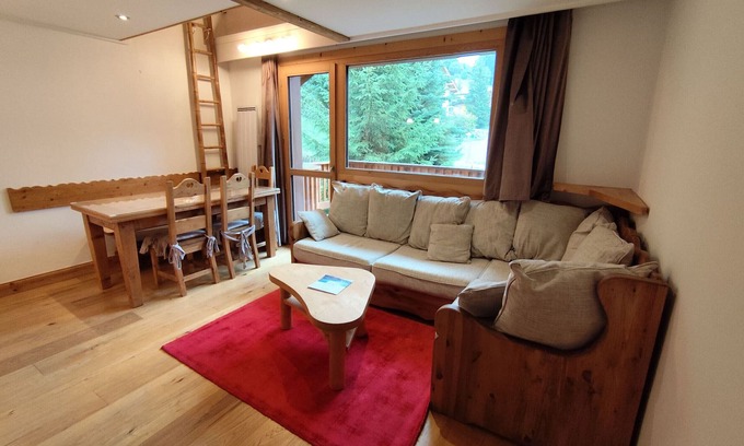 Meribel Centre Apartment | Ski-in/ski-out apartment for 7 in Méribel center, renovated, balcony, 3 bedrooms, fireplace