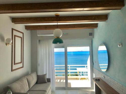 Haraki Apartment | Skizenas Waterfront Apartments