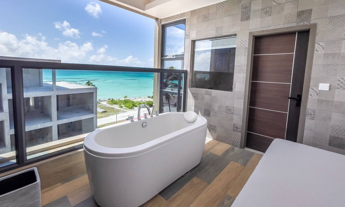 Dhiffushi House | Sky Beach Maldives Hotel