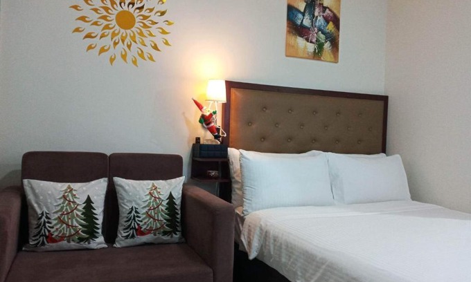 Tagaytay Apartment | Sky breeze haven