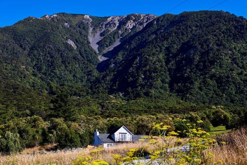 Kaikoura Villa | Sky Harbour