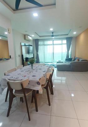 Bukit Indah Apartment | Sky Loft Premium Bukit Indah with Garden View & Nflix HBO A30