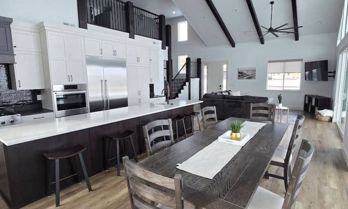 Fish Haven House | Sky Sapphire Haven Cabin