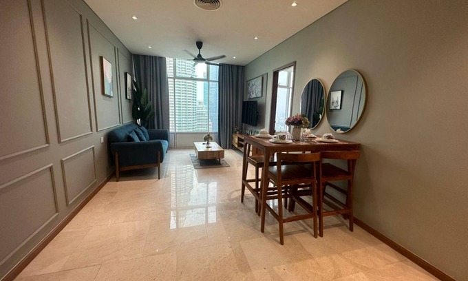 Golden Triangle Apartment | SKY SUITE KLCC - 3 BEDROOM KLCC VIEW