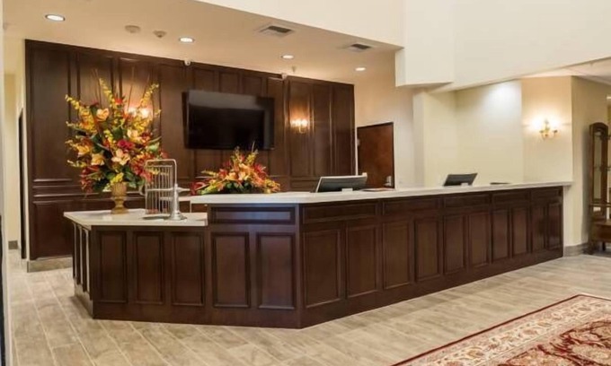 Midway Hotel | Skyline Hotel & Casino