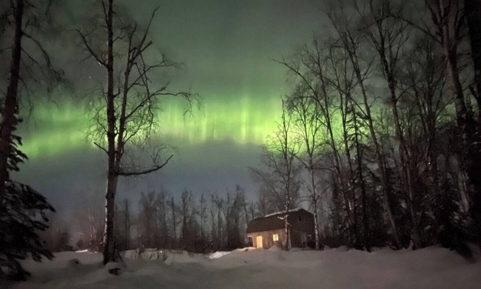 Knik-Fairview Cabin | Sled Dog Cabin: Family, Pet Friendly Quiet Home in Wasilla