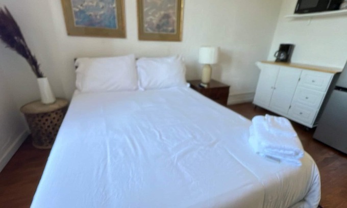 Rampart Village Apartment | Sleek and Sophisticated: Trendy Apartments DTLA!