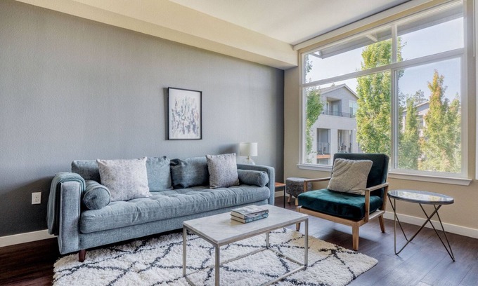 Mountain View Apartment | Sleek Mountain View 1BR w/Garden & Pool, nr Restaurants, by Blueground