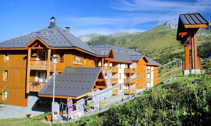 Saint-Francois-Longchamp Condo | Sleeps 6! 2 Bedrooms | Saint-François-Longchamp