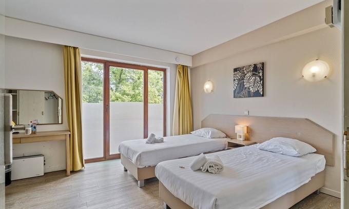 St. Genesius-Rode Apartment | Sleep & Go Brussels South - Comfort Studio - Twin