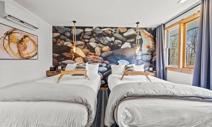 Hancock Hotel | Sleep in Serenity-A Peaceful Retreat Inspired by the Flow of the River