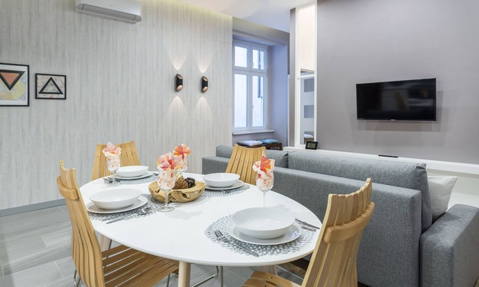 Belvaros - Lipotvaros Apartment | SLEEP'N Budapest in Downtown