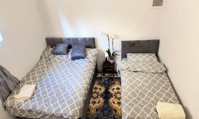 Purley Apartment | Sleep4 - Close To Purley Station & Local Shops
