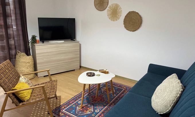 Brasov Apartment | Sleep4-FreeP-MountainView-Balcony-PetFriendly