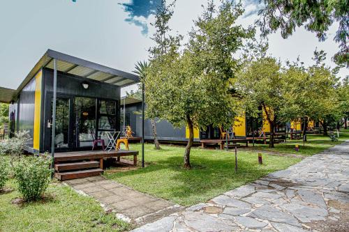 Greater Johannesburg Metropolitan Area Hotel | SleepOver Lanseria