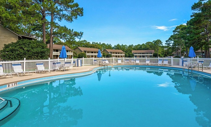 Frangista Beach Condo | Sleeps 8 w/Resort Pools, Tennis, Golf & Beach Access + Attraction Tickets!