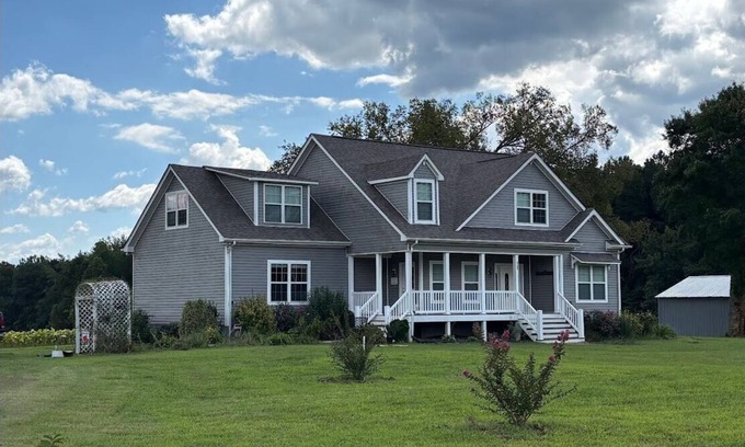 Alton Other | Sleepy Hollow Farms, New Farmhouse near VIR - 1/2mile off Main Road for Privacy