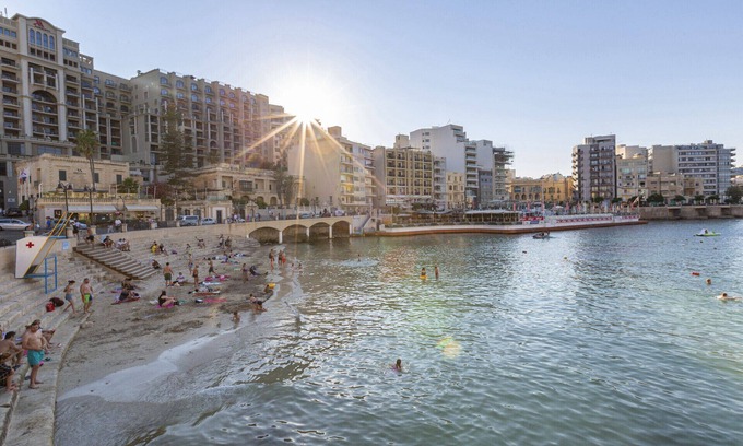 Sliema Apartment | Sliema 2 Bedroom Apartment-Hosted by Sweetstay