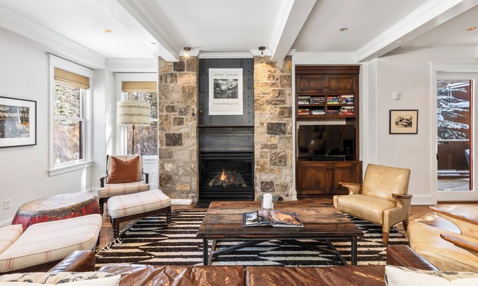 Telluride Condo | Slopeside 3 Bedroom River House (B)