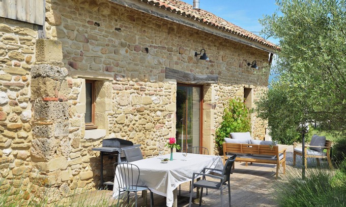 Saint-Lattier House | Slow Tourism at the foot of the Vercors, in this luminous LOFT