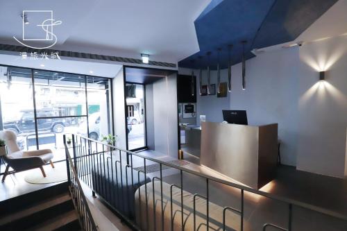 Central District Hotel | Slow Town Hotel-Glowing