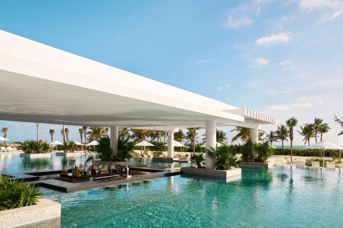Playa Mujeres Resort | SLS Playa Mujeres - ALL Inclusive Collection