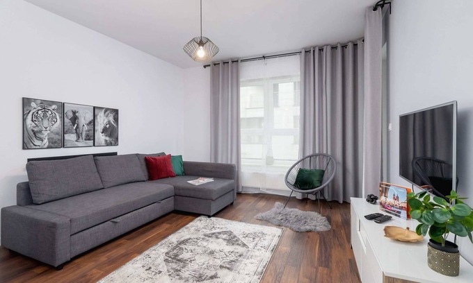Podgorze Apartment | Slusarska 5 | Apartment for 2 | Balcony | Cracow