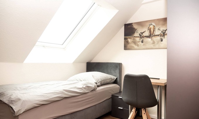 Neudorf Apartment | Small apartment with bedroom, kitchen and bathroom