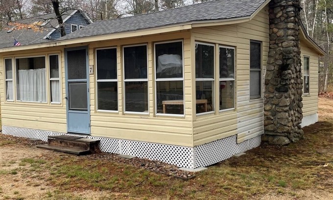 Sebago Cottage | Small Cottage just steps away from Sebago Lake