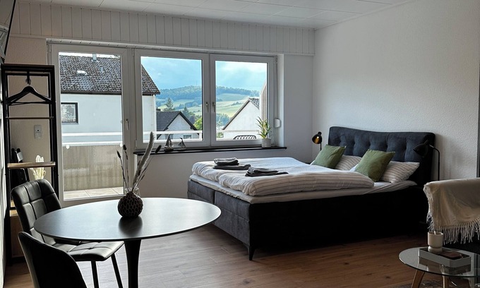 Heringhausen Apartment | "Small feel-good oasis with a fantastic lake view - freshly renovated on the Diemelsee"