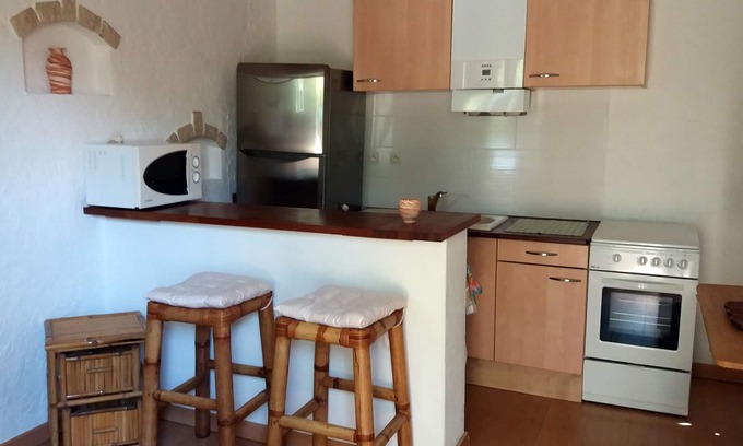 Villeneuve-Loubet Apartment | Small furnished apartment 800m from the beach