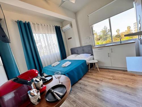 Historical Center Apartment | Smart Deluxe StudioN6 private Kitchenette Bathroom to Beach 200m Marina Port 900m