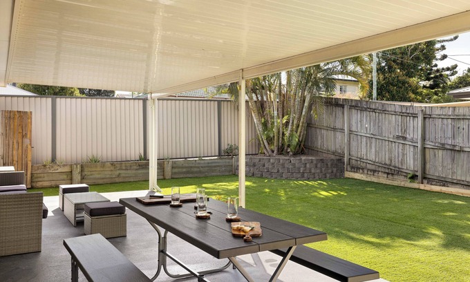 Acacia Ridge Apartment | Smart Suites Self Check-in Apartments 12 Stockport