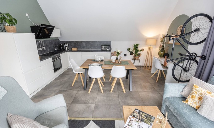 Bad Zwischenahn Apartment | SmartFewo: Pedelec | Penthouse | Sauna | Parking
