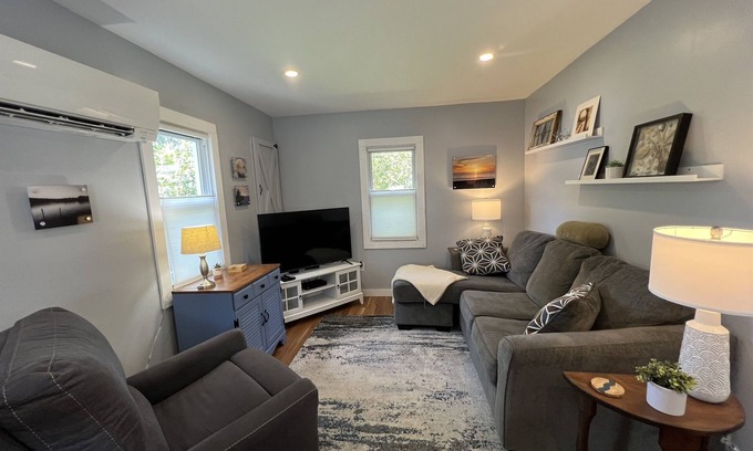 Maryland House | Smitty's Lake House - Contemporary cottage, great kitchen