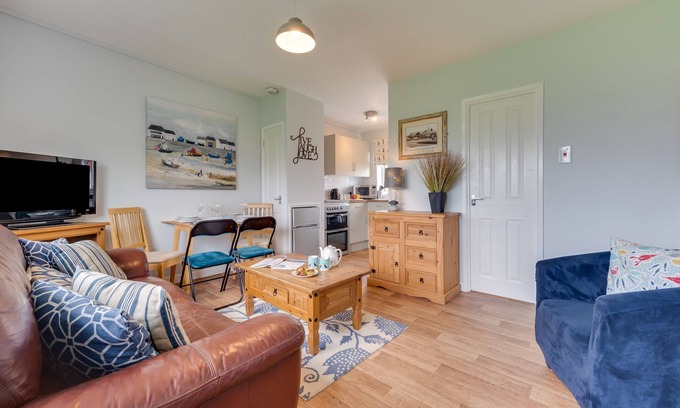 Walcott House | Smugglers Top - Two Bedroom House, Sleeps 5