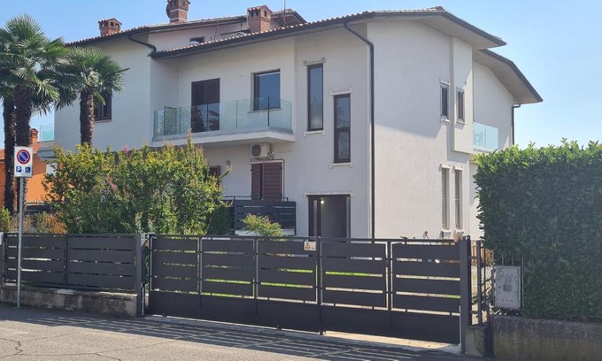 Azzano San Paolo Apartment | Snorky apartments